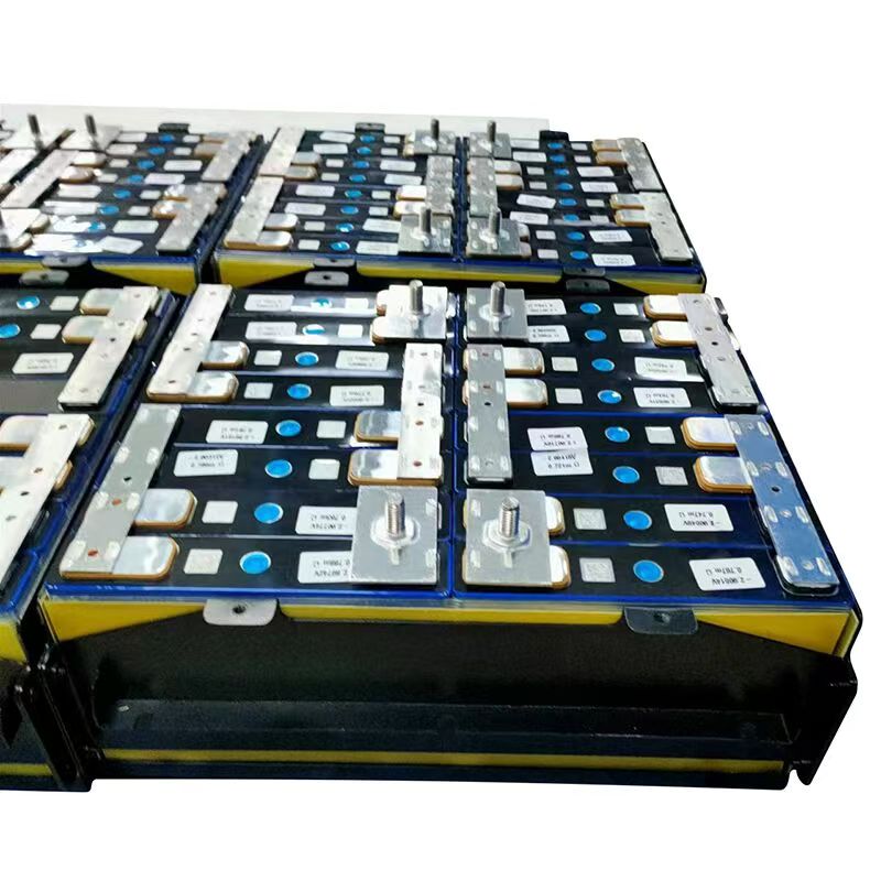 3.2V 52Ah LiFePO4 Battery Cell 3.2V 52Ah LiFePO4 Battery Cell